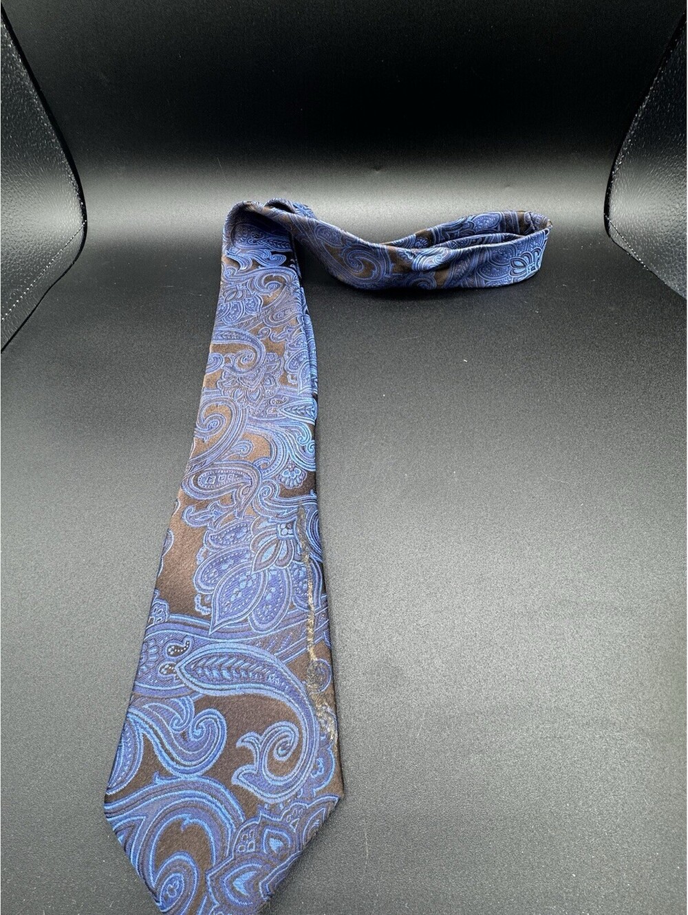 Michael Kors Blue Brown Paisley 100% Silk Mens Designer Necktie Paisley Pattern